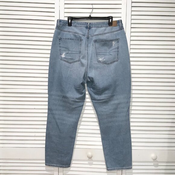 American Eagle Light-Wash High Waisted Ripped Jeans Size 16 Regular - Picture 2 of 3